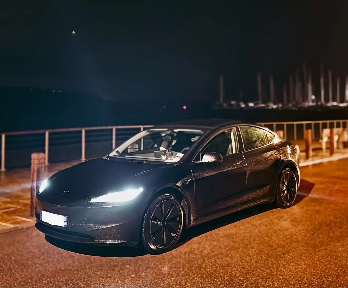 VTC Soirées Brest - Tesla de nuit